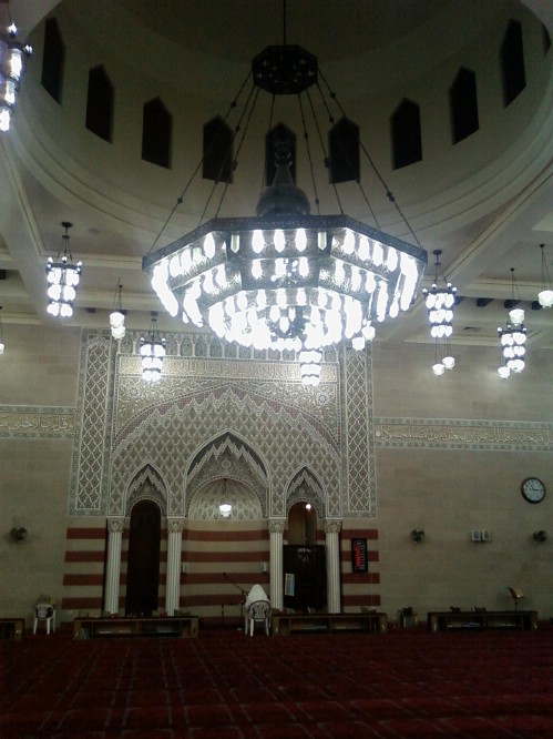 al bahar middle chandelier.JPG
