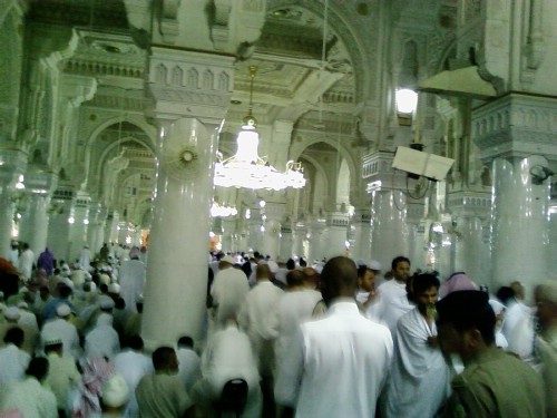 taraweeh inside2.JPG taraweeh inside2.JPG